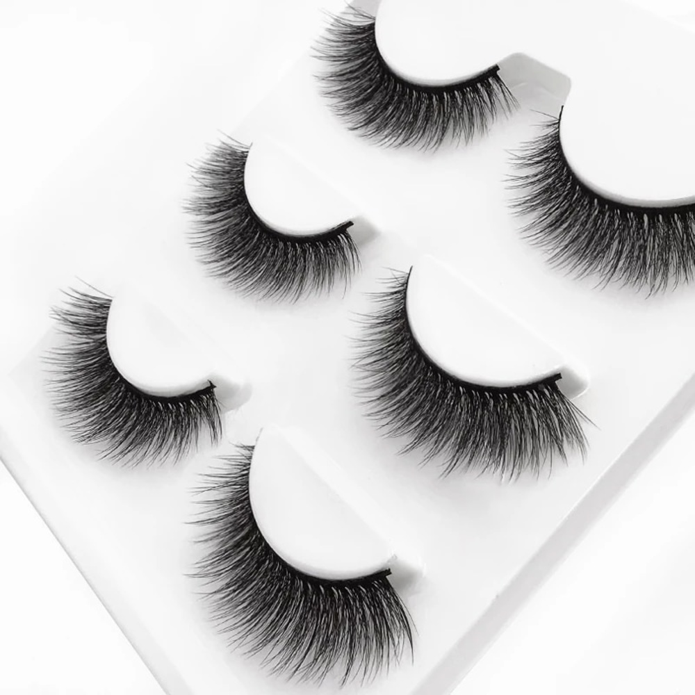 Lashes - Picture 7 of 8